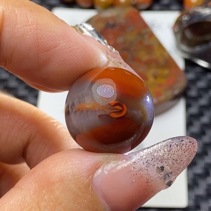 玛瑙/玉髓颈饰未镶嵌