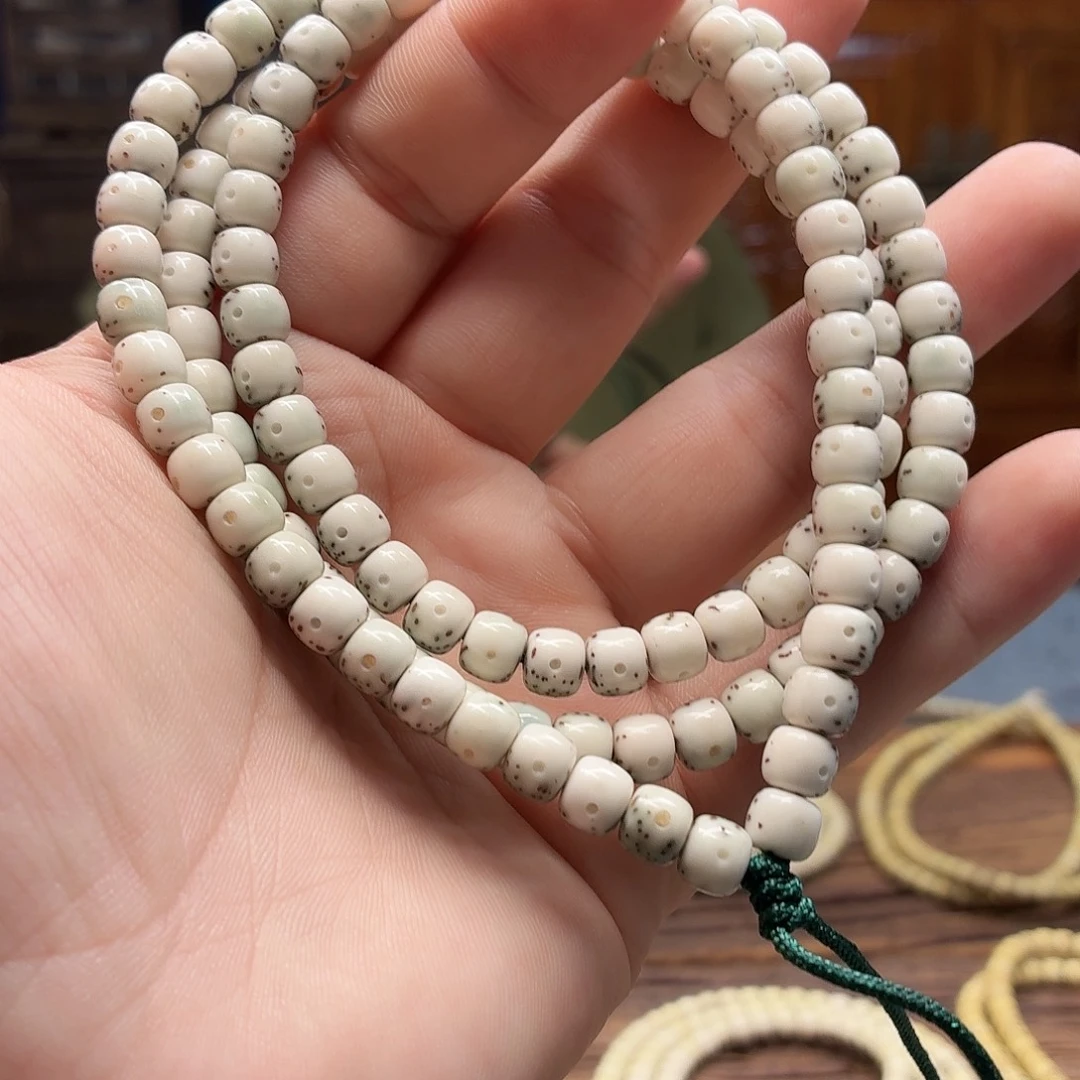 吊坠星月菩提76老型脖挂  毕业级高货  一物一图  102号