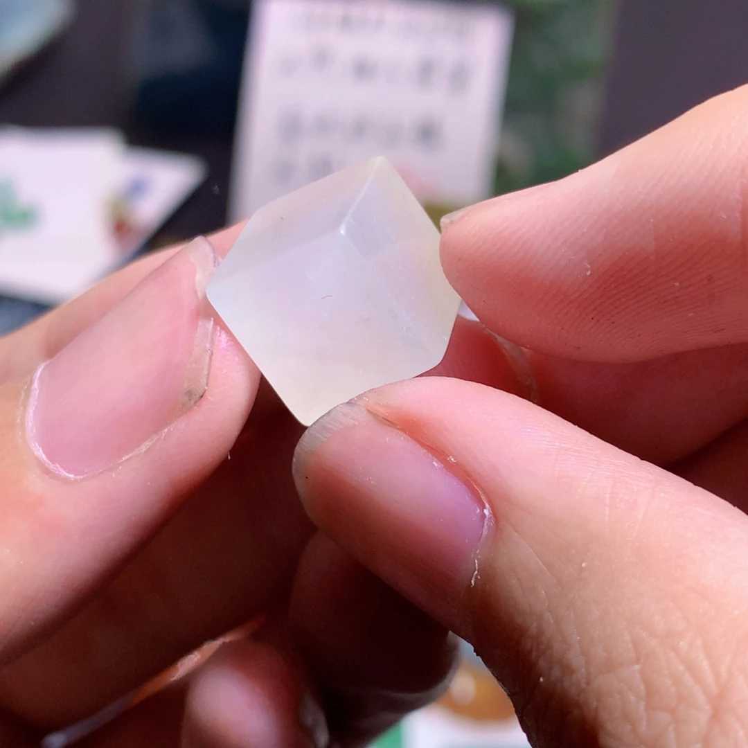 未镶嵌定制翡翠翡翠