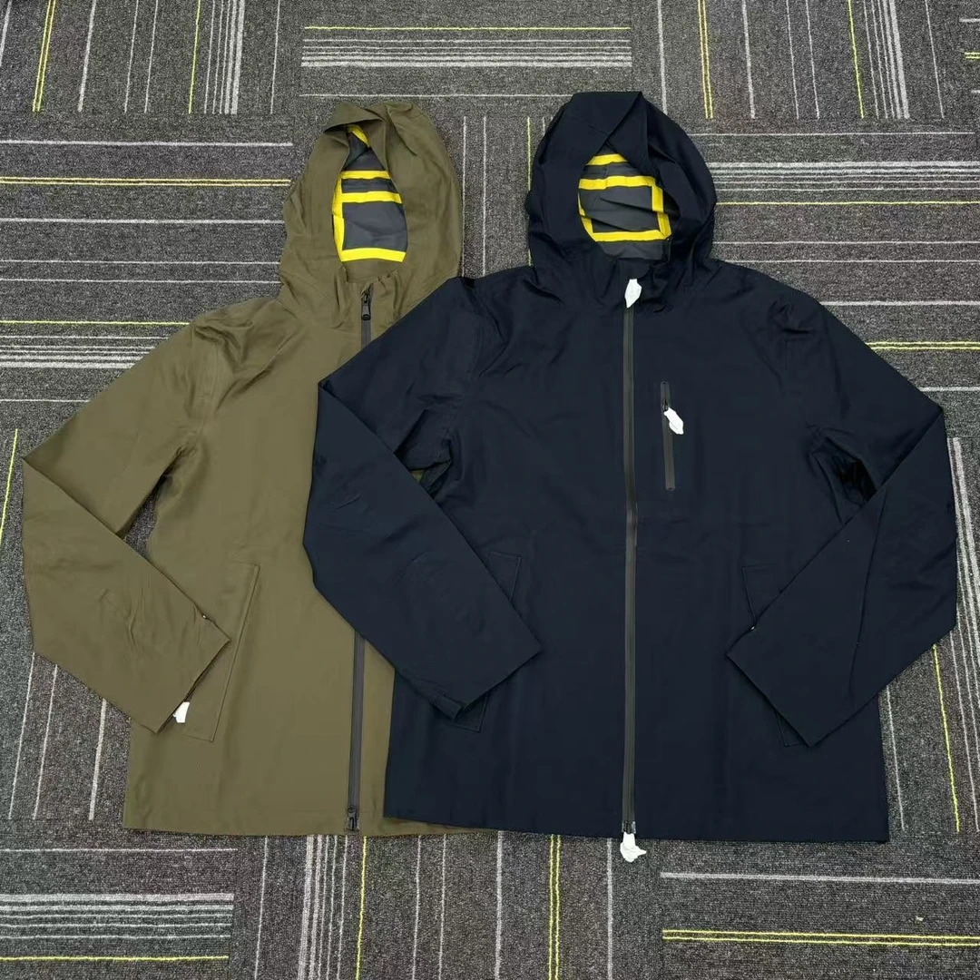 GEOX/防风/防水/透气/压胶软壳单里冲锋衣