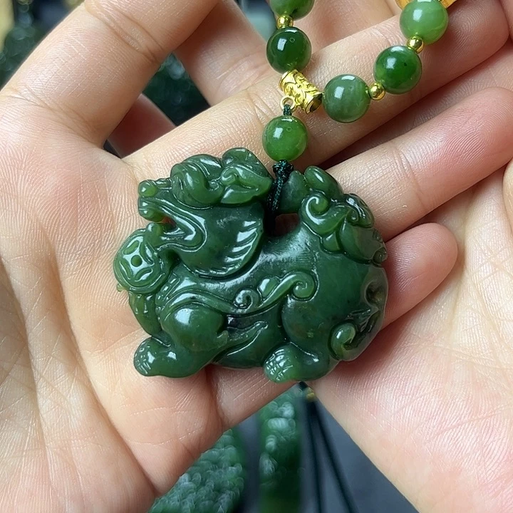 和田玉未镶嵌颈饰紫*