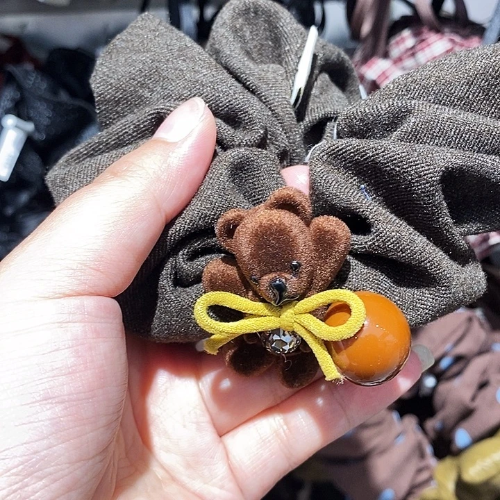 布艺非金属咖色发圈