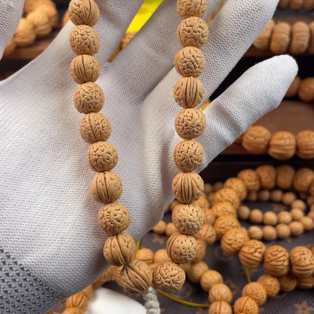 吊坠桃核野生玉麒麟