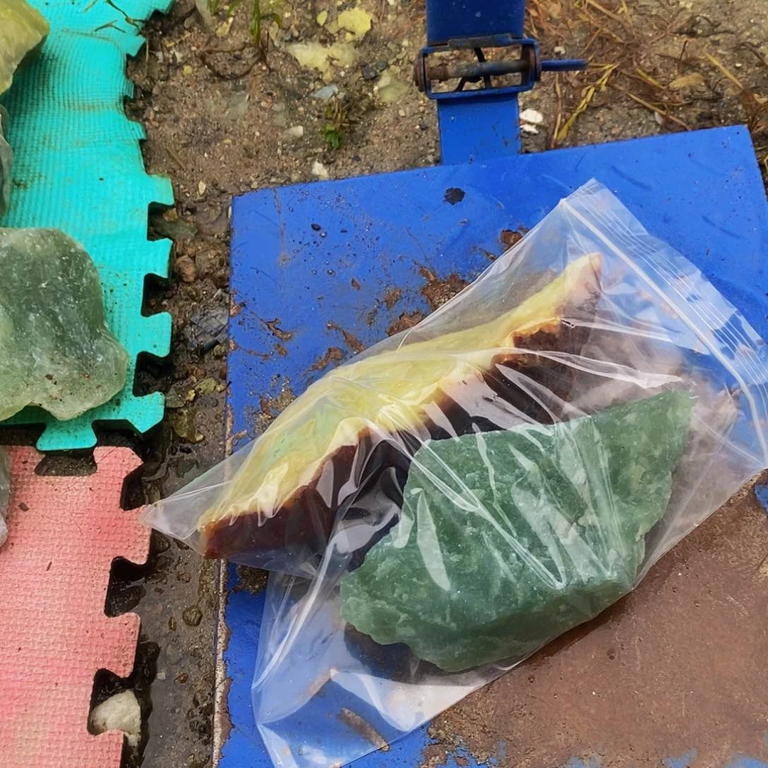 未镶嵌岫玉珠宝奇石默**注