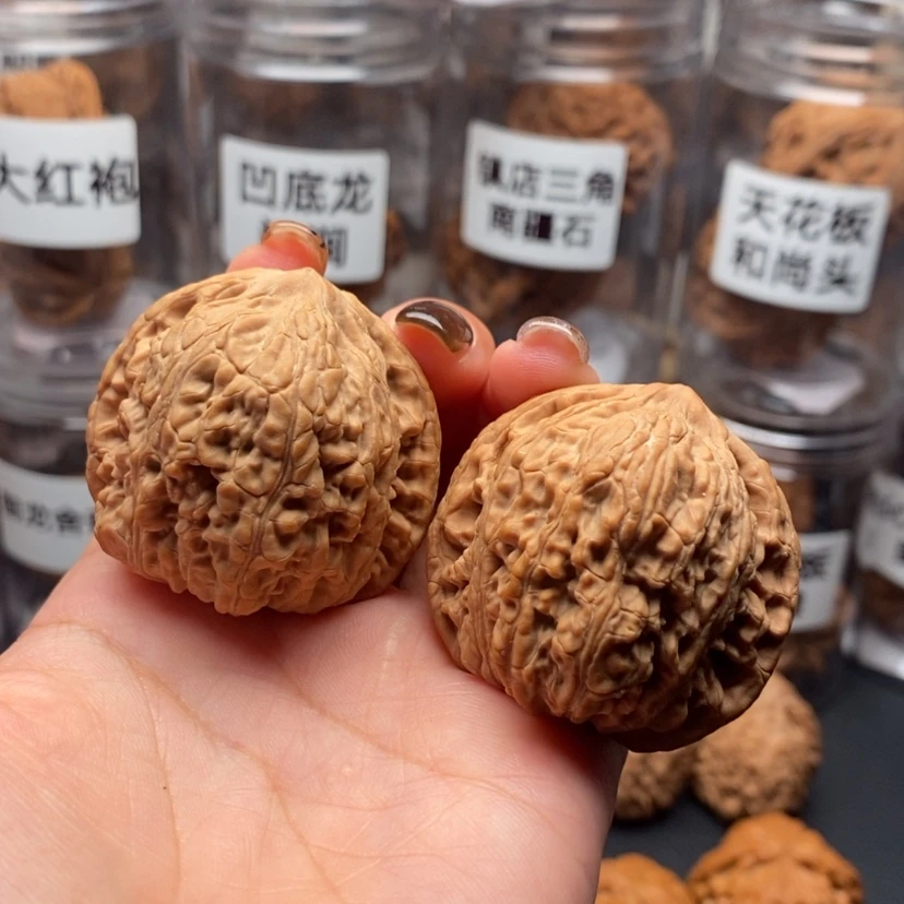 【闪购商品】吊坠文玩核桃绣球40