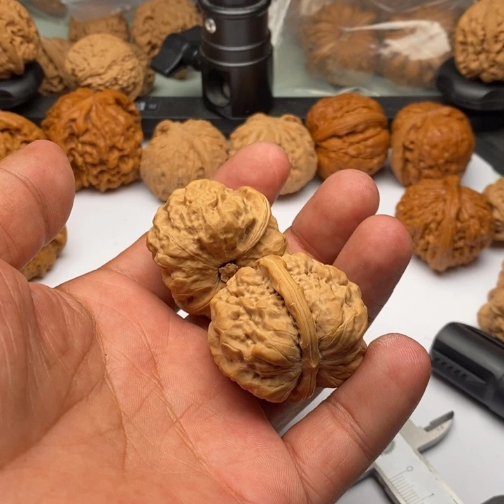 爱***烧文玩核桃吊坠11111111。