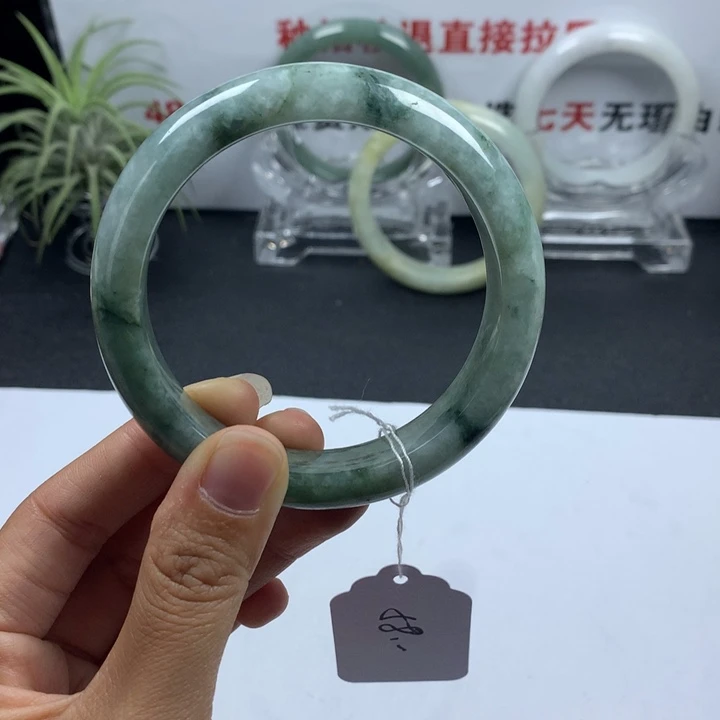 未镶嵌手镯翡翠13。 58.2圈
