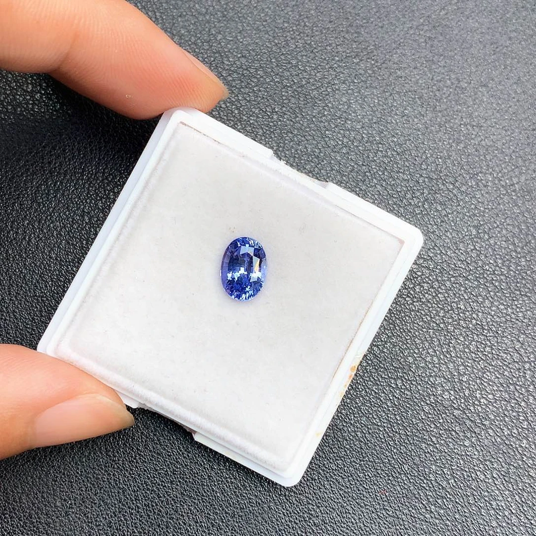 蓝宝石裸石无烧2.16克拉