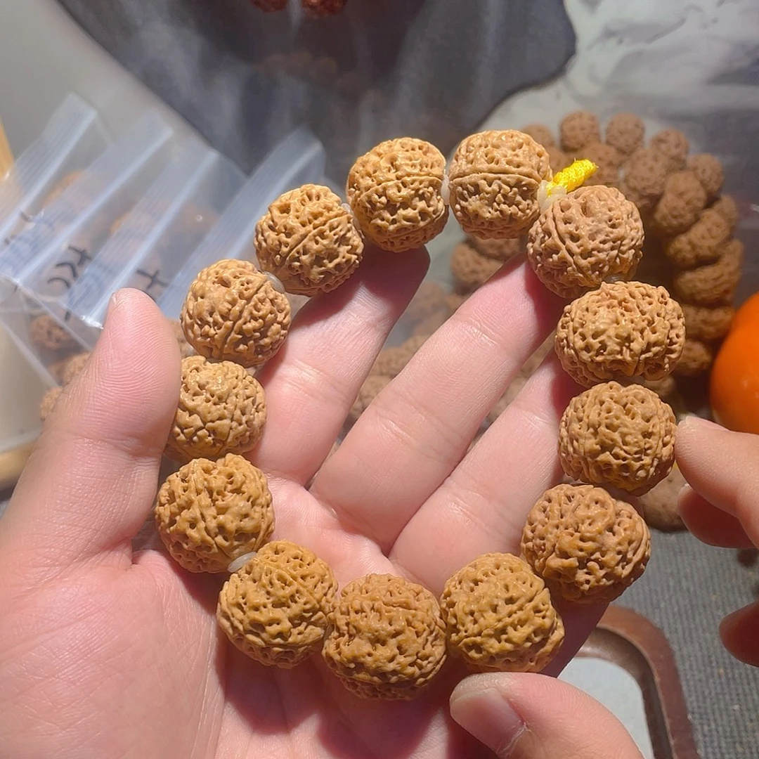 手串金刚菩提23/24粗筋蜂王