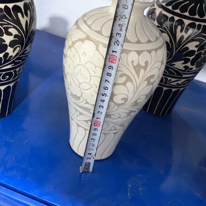 瓷片磁州窑白刻梅瓶