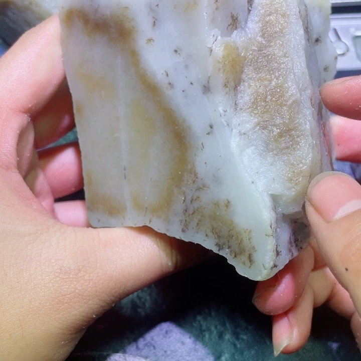 和田玉未镶嵌珠宝半成品