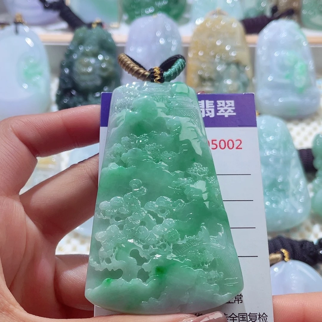 颈饰未镶嵌翡翠山水