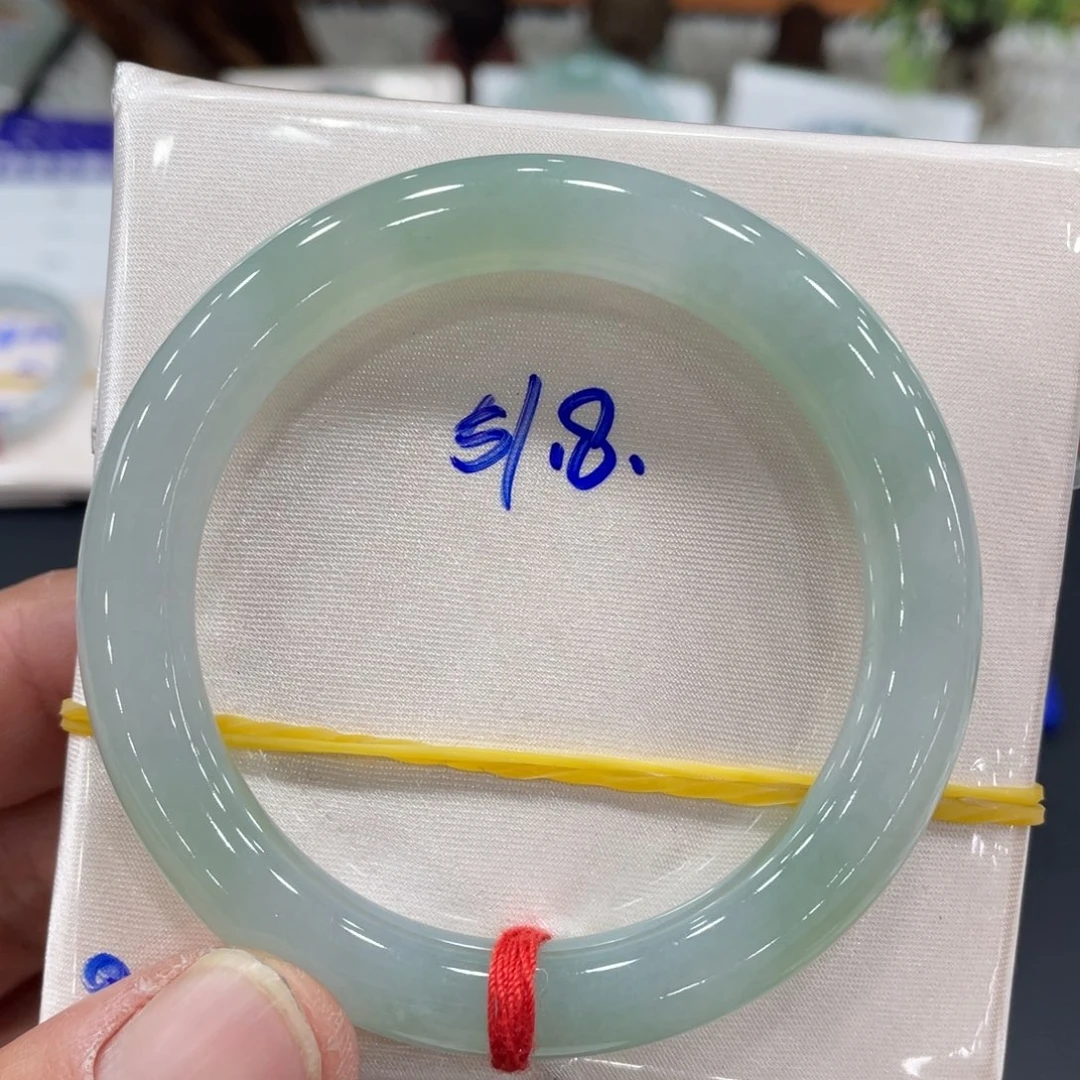 未镶嵌手镯翡翠在