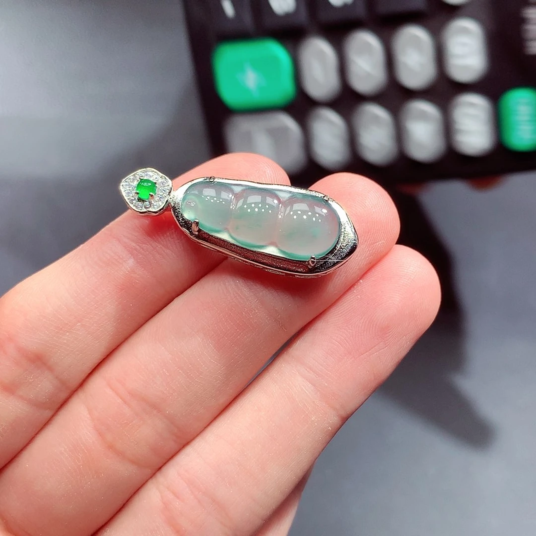 翡翠戒指未镶嵌翡翠