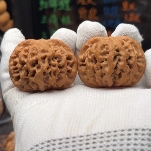 文玩核桃把件秦闷