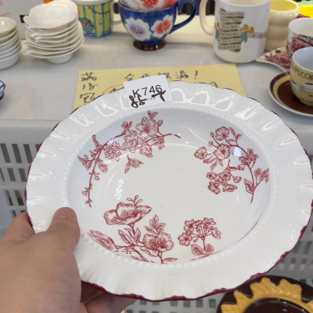 陶瓷微瑕餐具介意勿拍，满18飞！