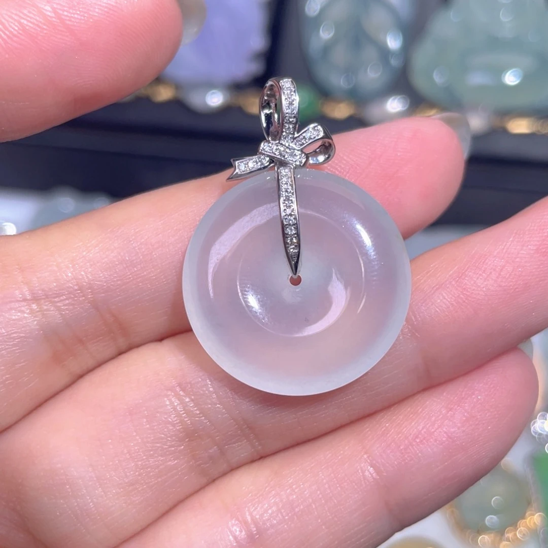 颈饰18K金镶嵌翡翠翡翠
