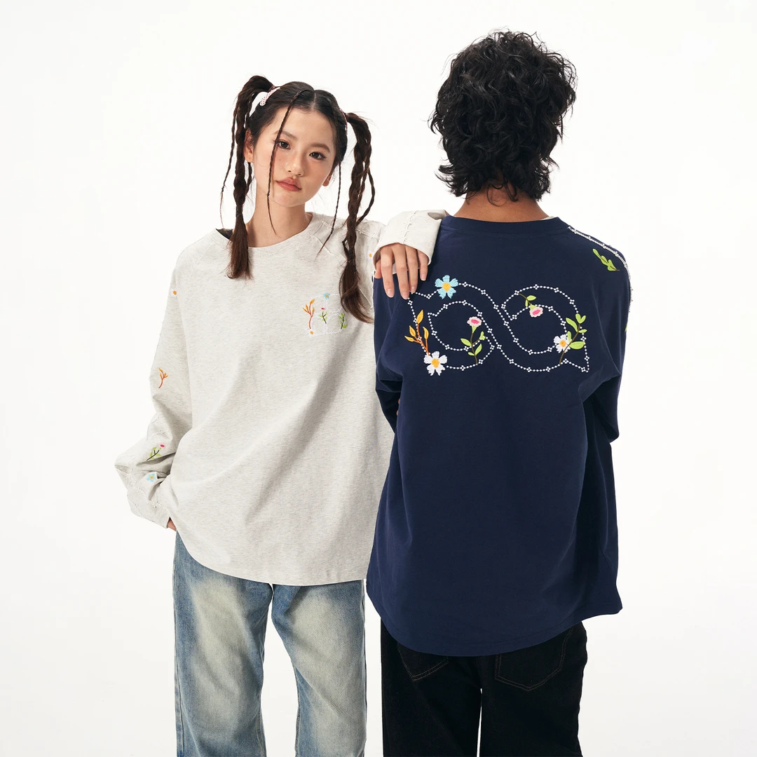 BIPOLAR刺绣杠条花朵插肩纯棉百搭情侣宽松长袖卫衣11S086