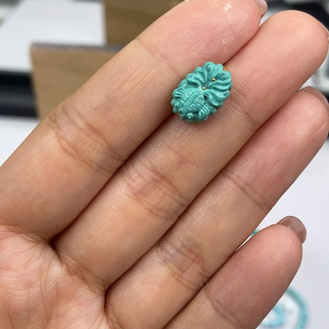 绿松石未镶嵌珠宝奇石