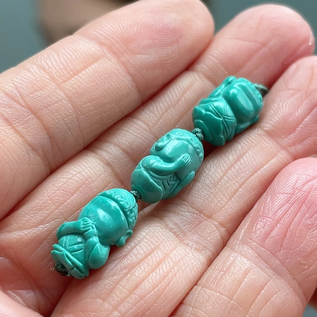 绿松石未镶嵌颈饰