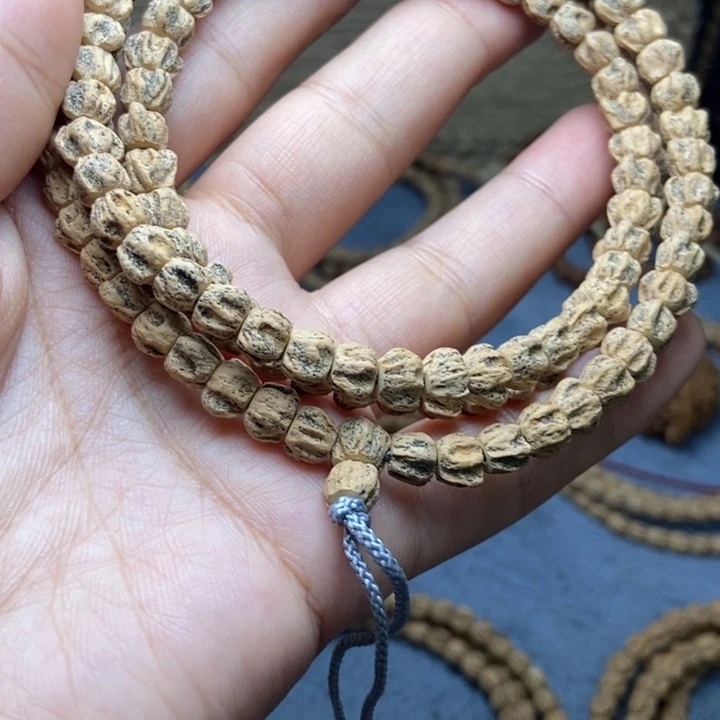 【闪购商品】吊坠柏香籽/百香籽
