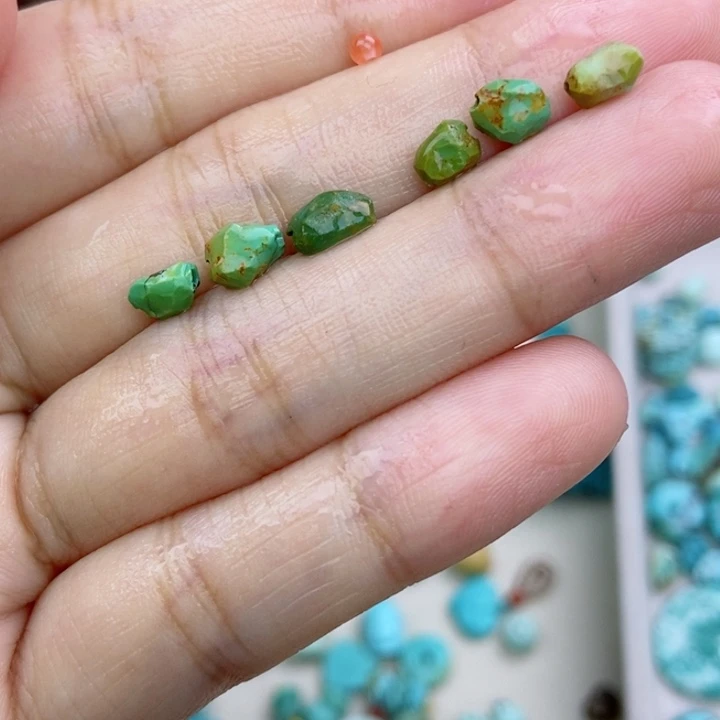 南红玛瑙未镶嵌珠宝奇石