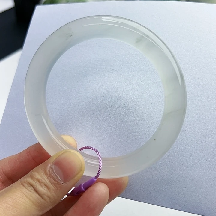 【闪购商品】石英质玉手镯未镶嵌