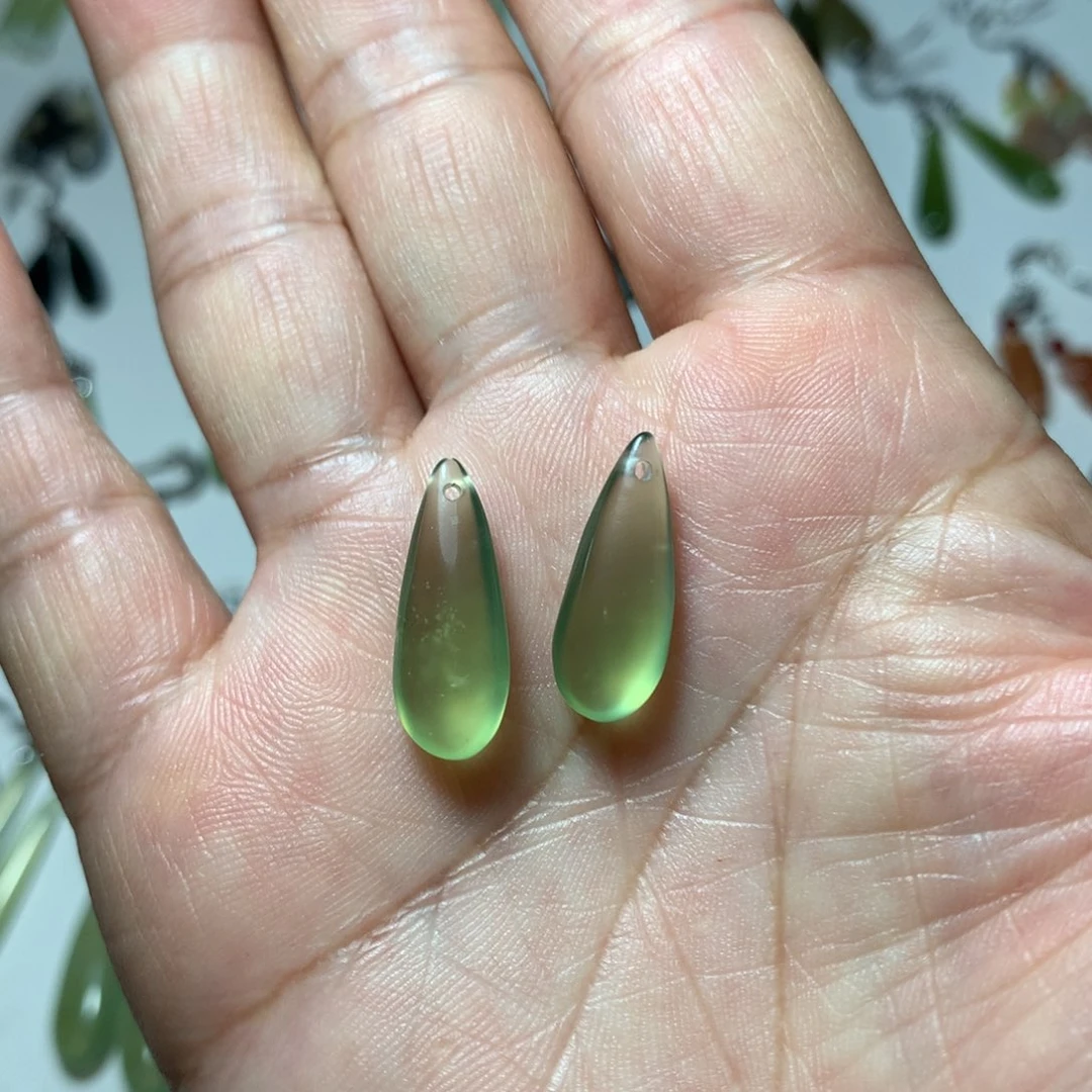 蛇纹石玉耳环未镶嵌乐****线