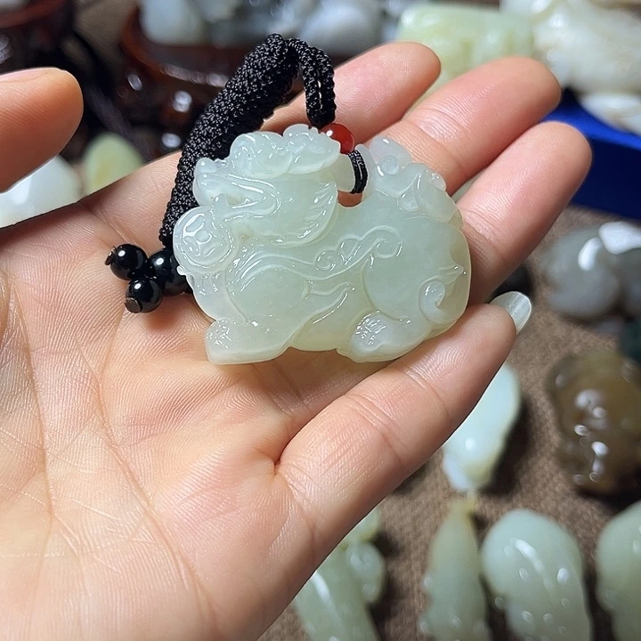 和田玉（黄玉）未镶嵌颈饰