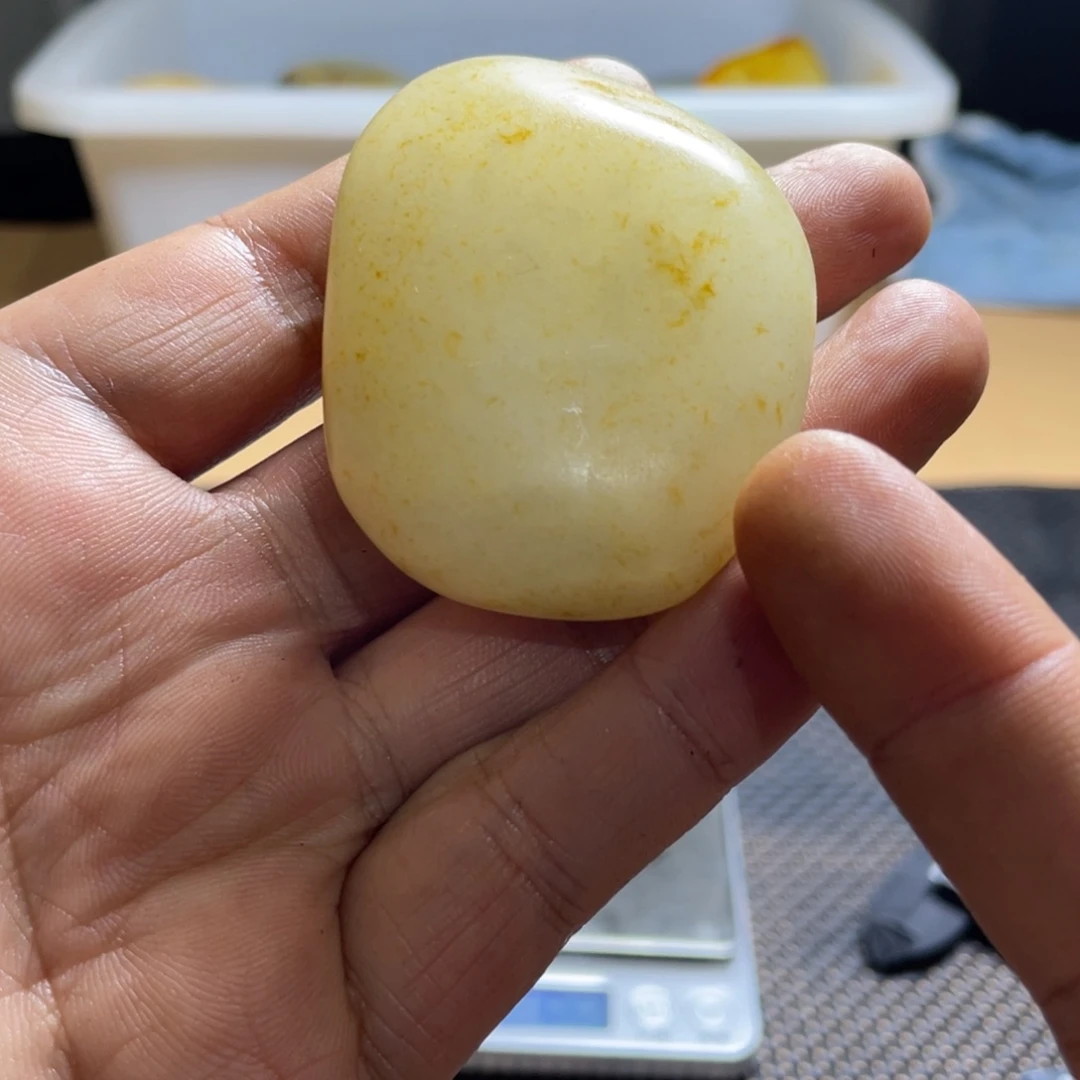 未镶嵌和田玉（糖玉）挂件