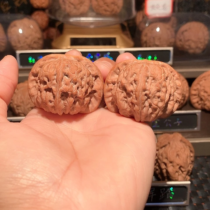 文玩核桃把件血麒麟43尺