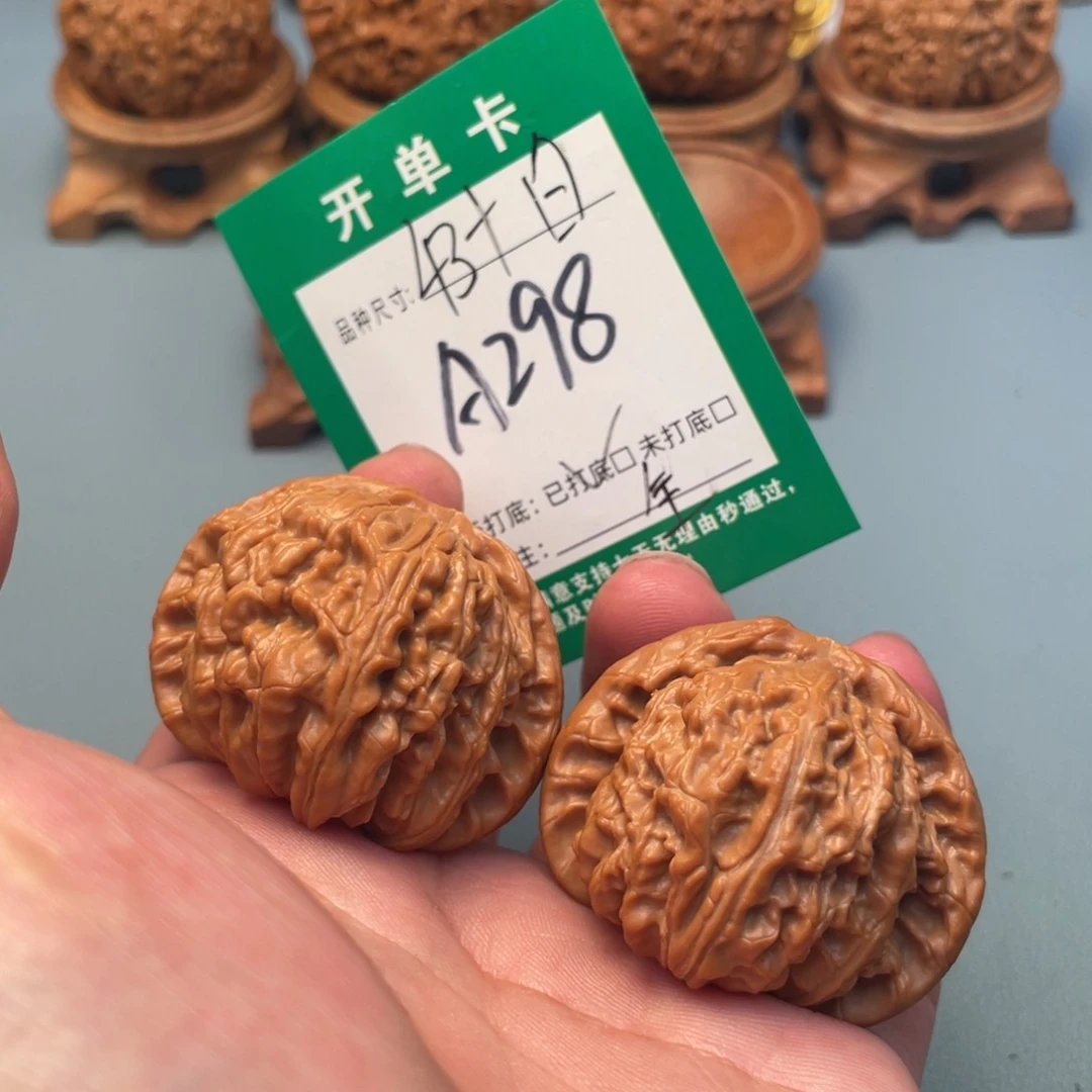 吊坠桃核文玩核桃