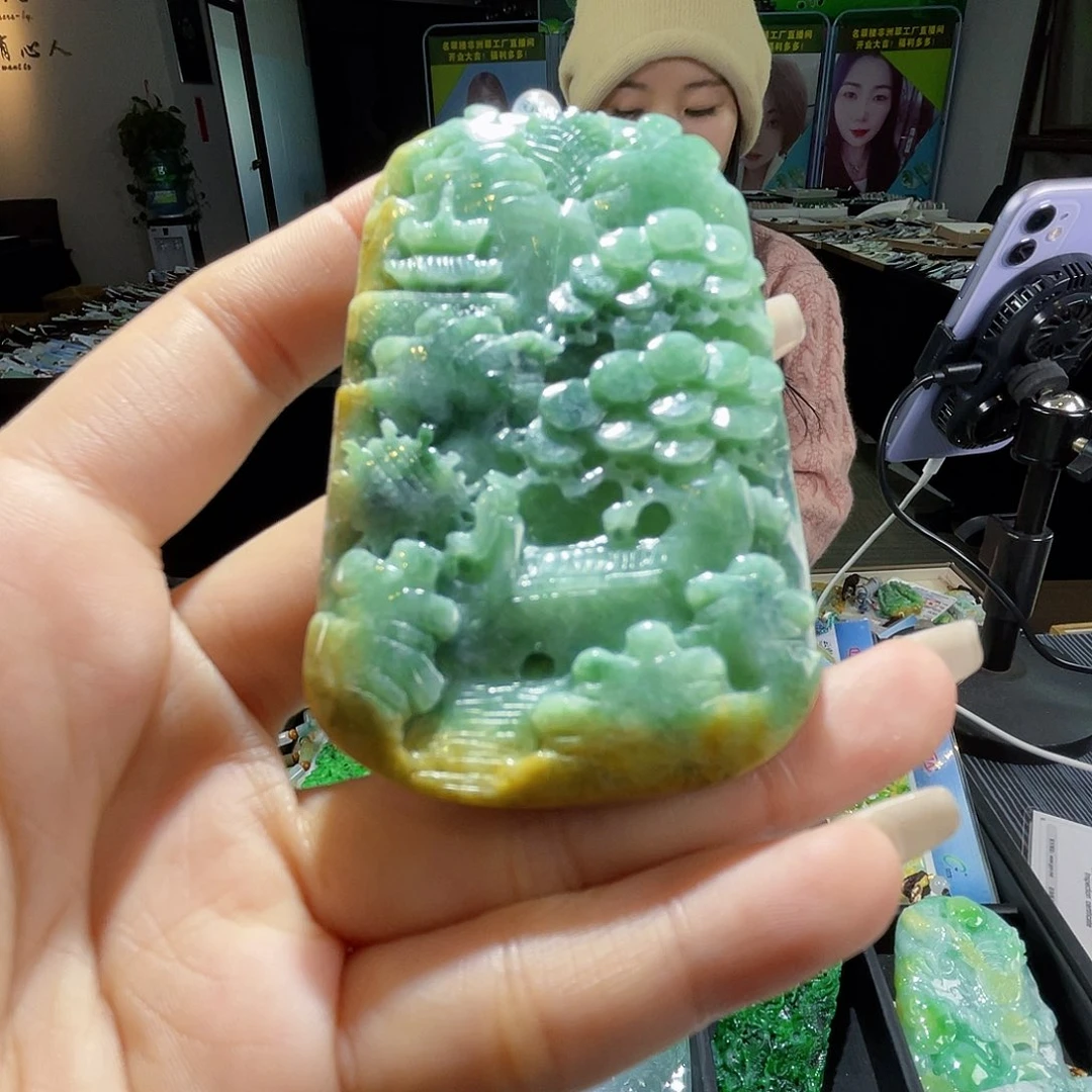 颈饰未镶嵌翡翠一