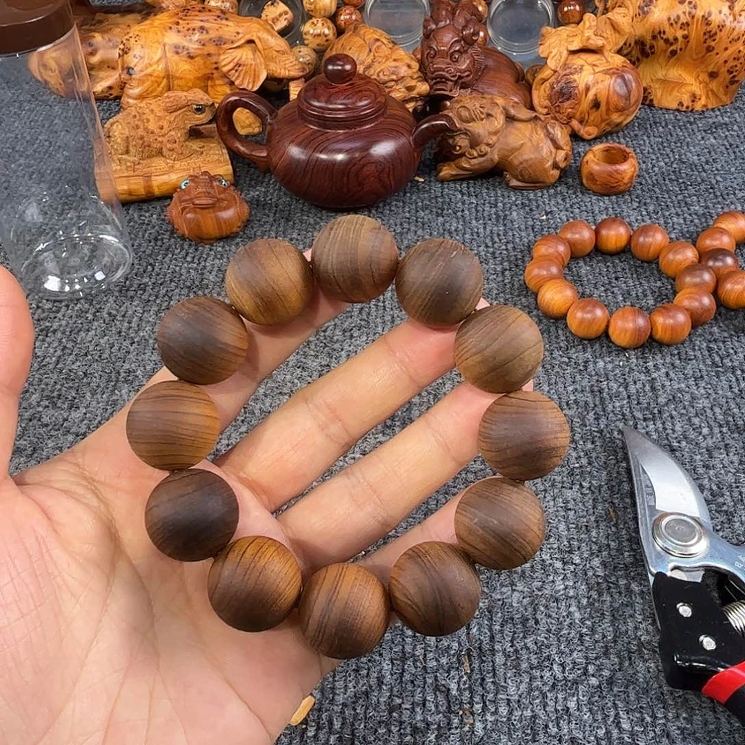 崖柏太行崖柏特挡黑金刚崖窝，粗磨珠20