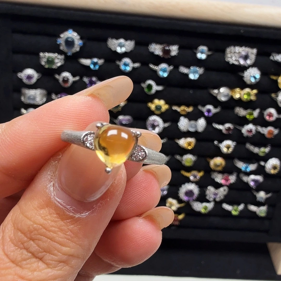 无***根银S925镶嵌戒指托帕石