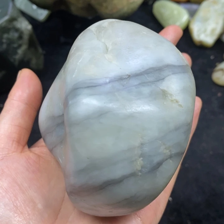未镶嵌和田玉（糖玉）挂件水**花