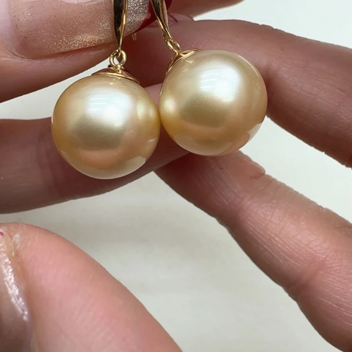 海水珍珠耳饰18K金镶嵌