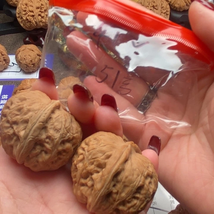 吊坠文玩核桃41元宝，51