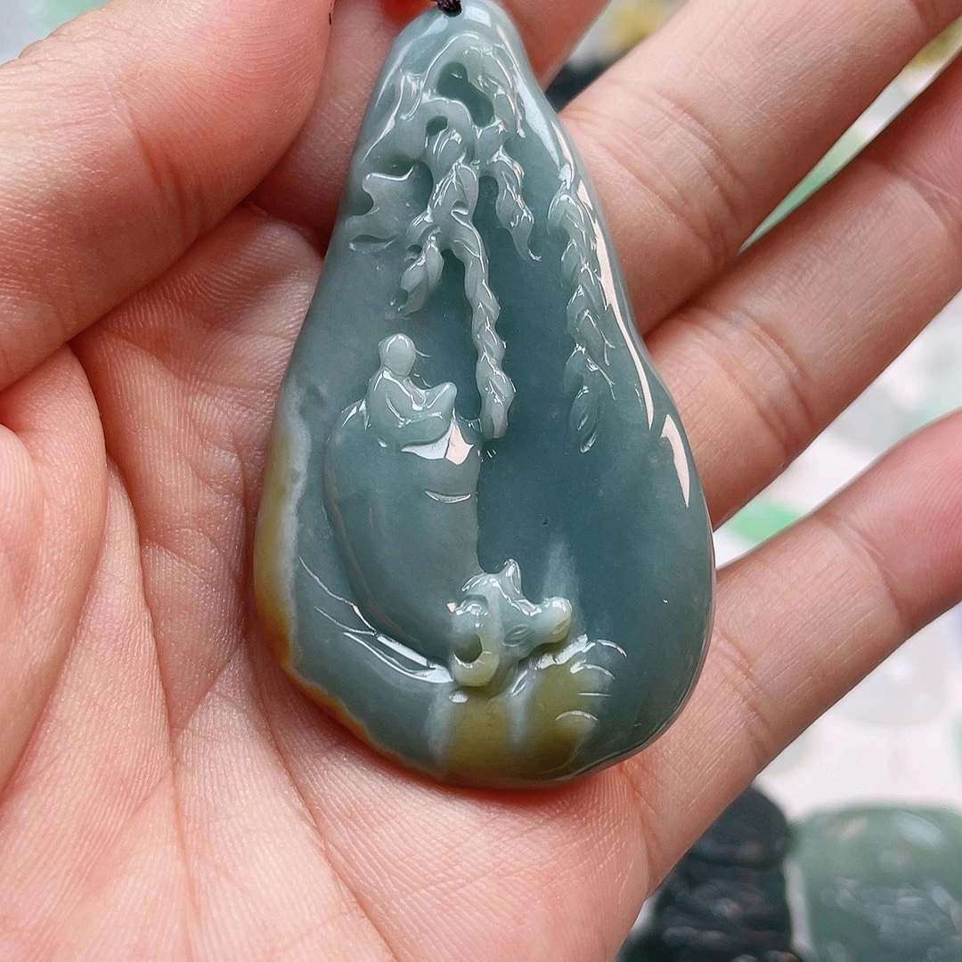 翡翠颈饰未镶嵌悟道