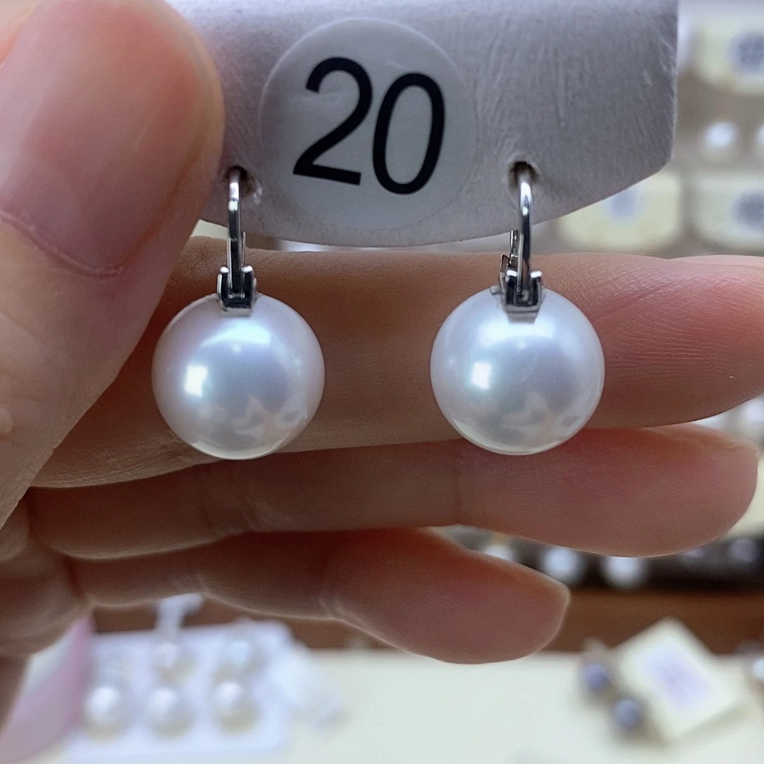 银S925镶嵌耳饰淡水珍珠