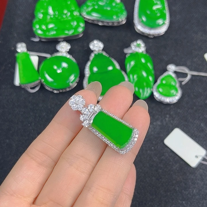 翡翠银S925镶嵌吊坠(不含链)