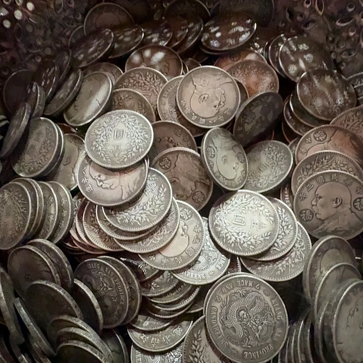 铜镀银做旧，10个随机发
