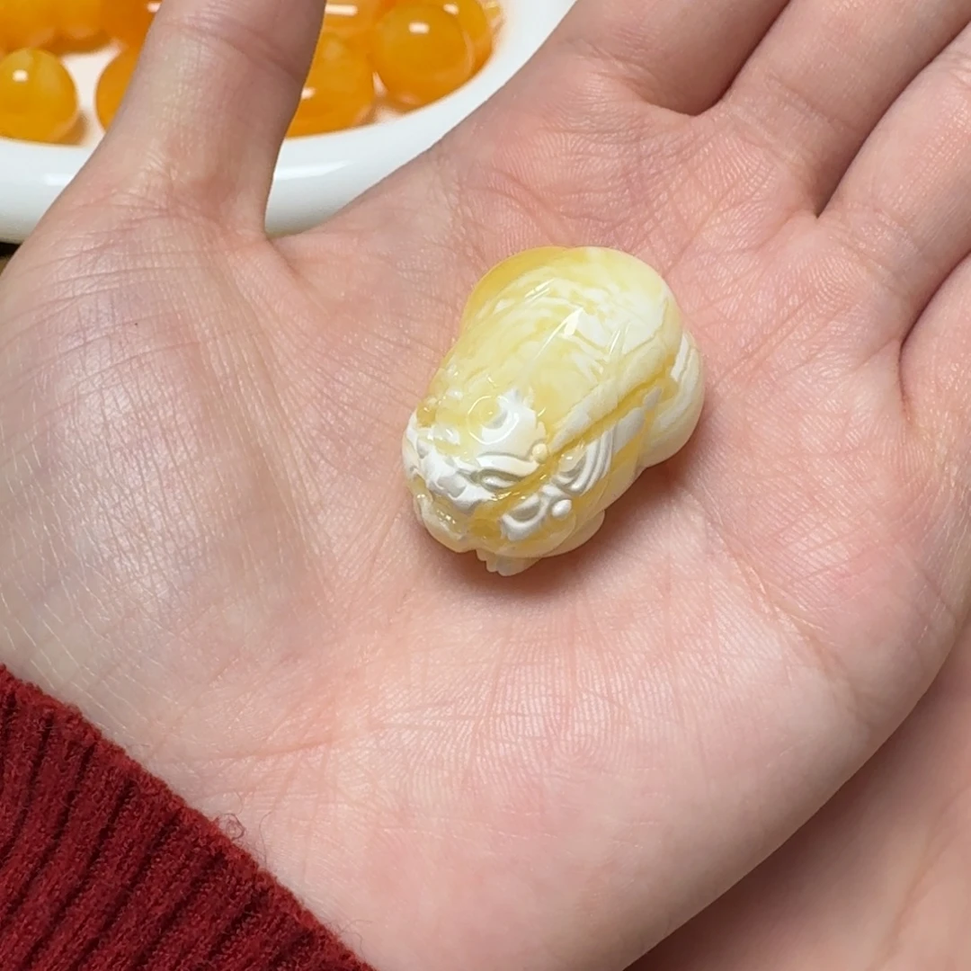 琥珀未镶嵌裸石蜜蜡貔貅