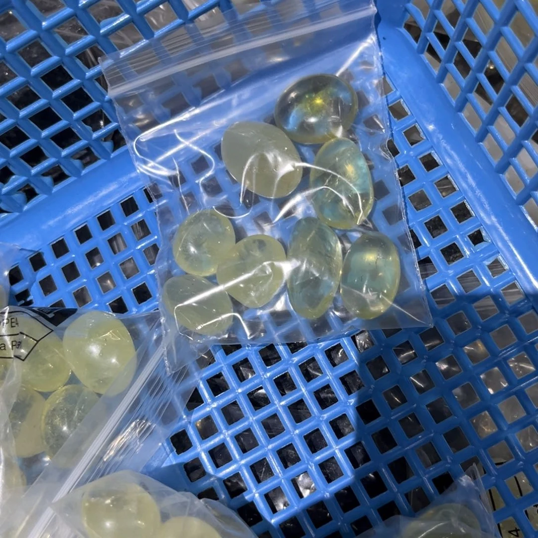 水晶珠宝半成品未镶嵌50克多样性发其一