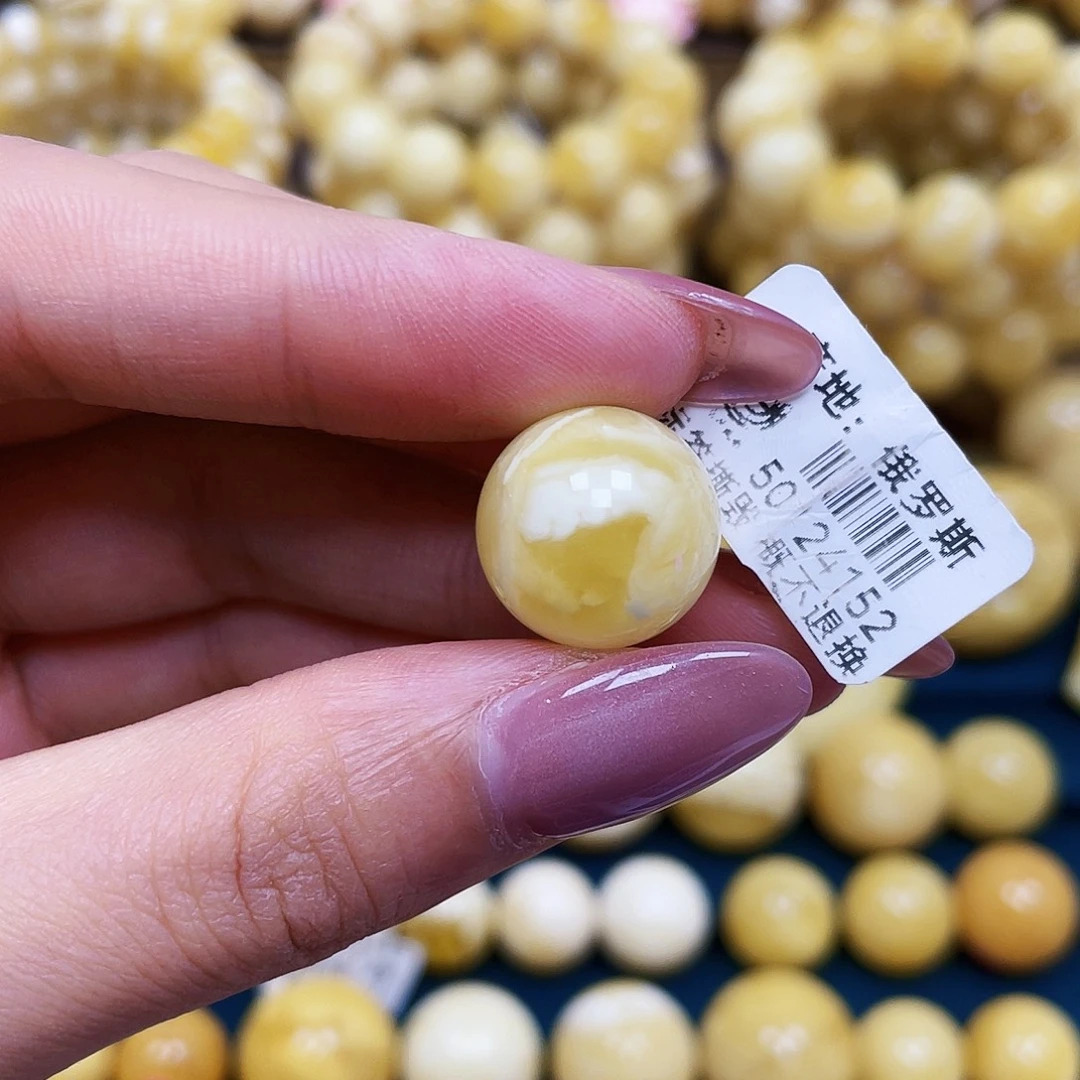 未镶嵌蜜蜡裸石15.5mm瑕疵