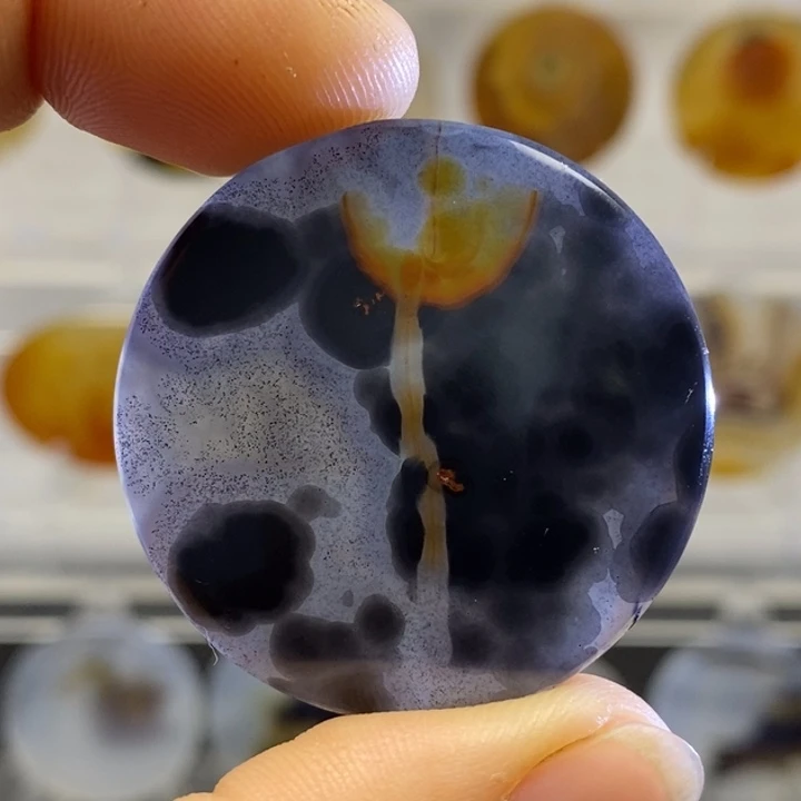 玛瑙/玉髓颈饰未镶嵌