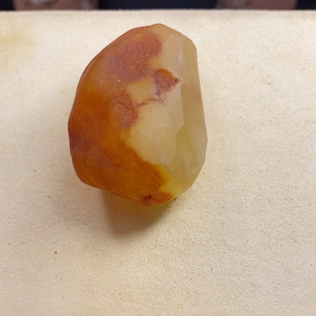 定制琥珀未镶嵌梨