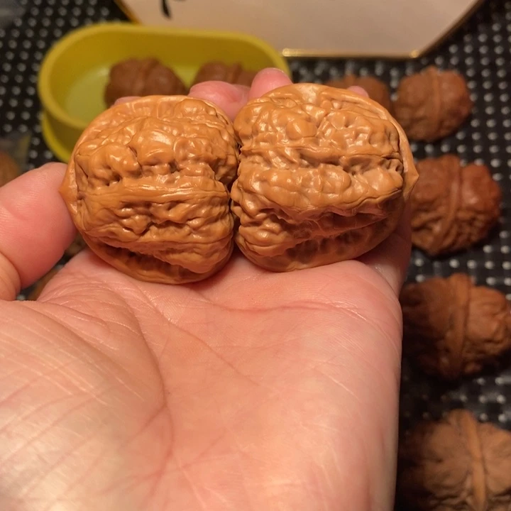 把件文玩核桃细腰大腿肌肉蛙