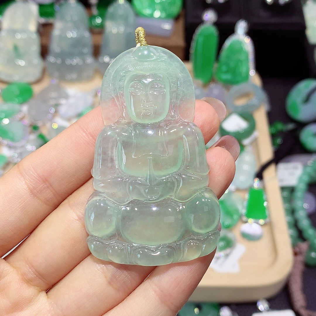 翡翠未镶嵌颈饰观音