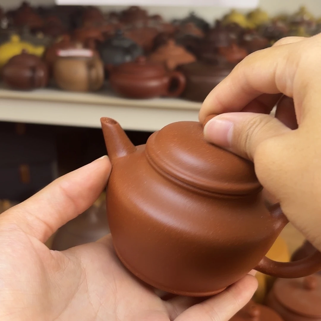 甄选宜兴本土紫砂壶